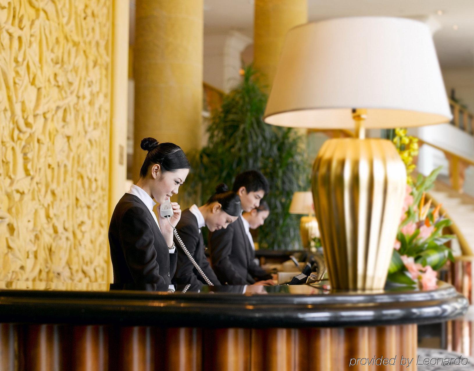 Parklane Hotel Changan Донгуан Интериор снимка