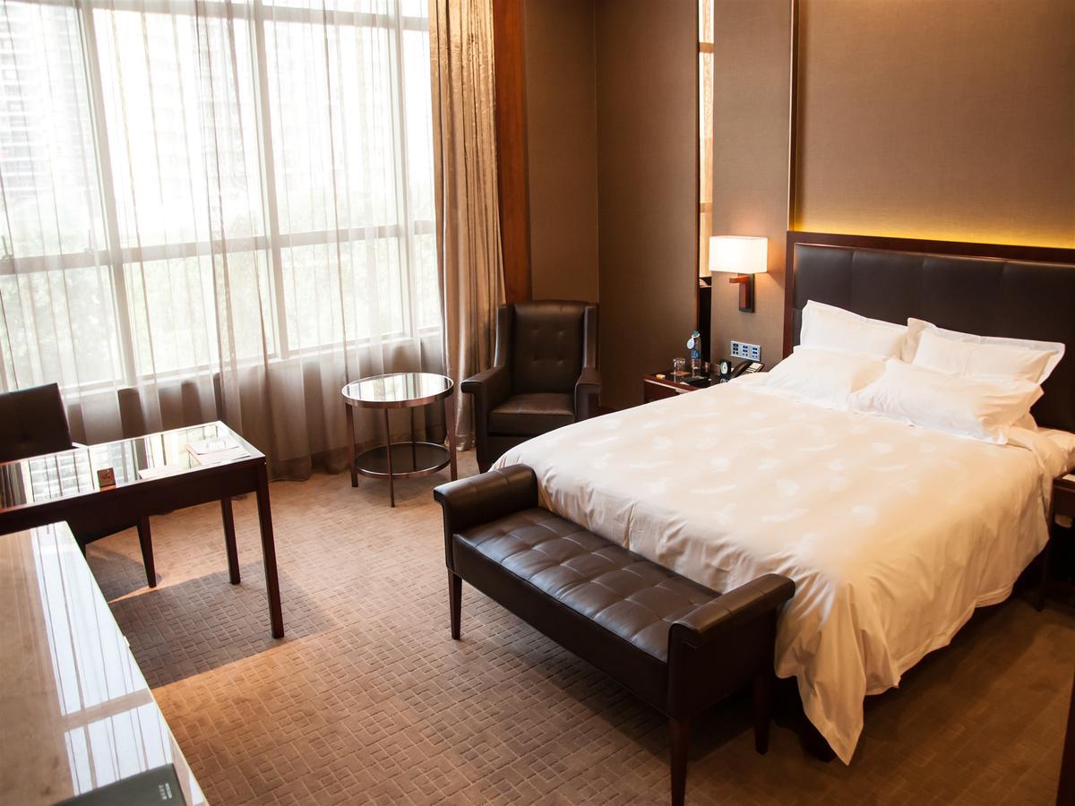 Parklane Hotel Changan Донгуан Екстериор снимка